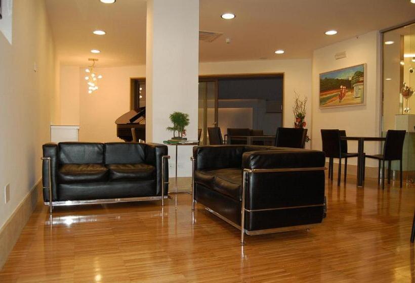 Отель Del Conte