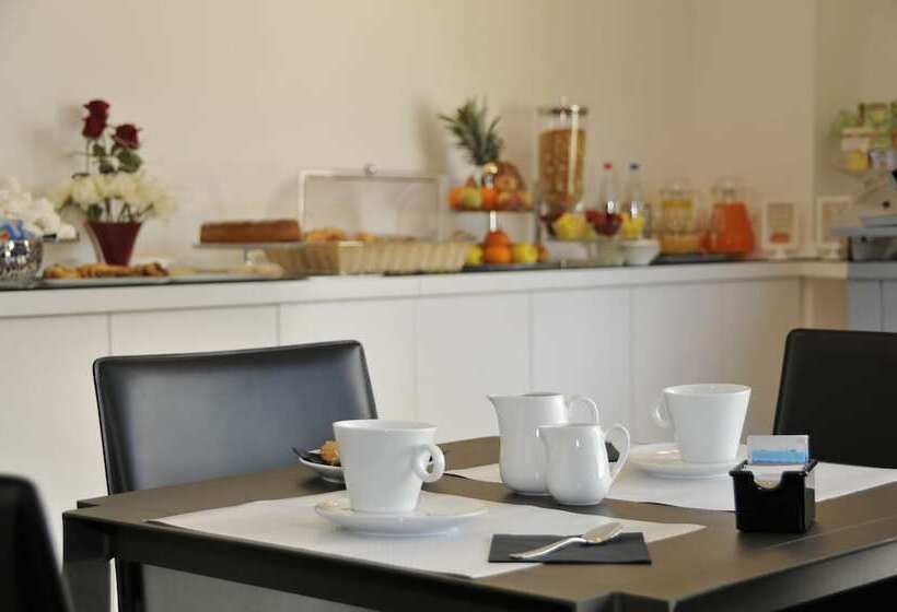 Отель Del Conte