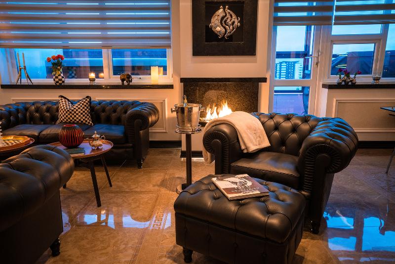 هتل Diamond Suites By Reykjavik Keflavik Airport