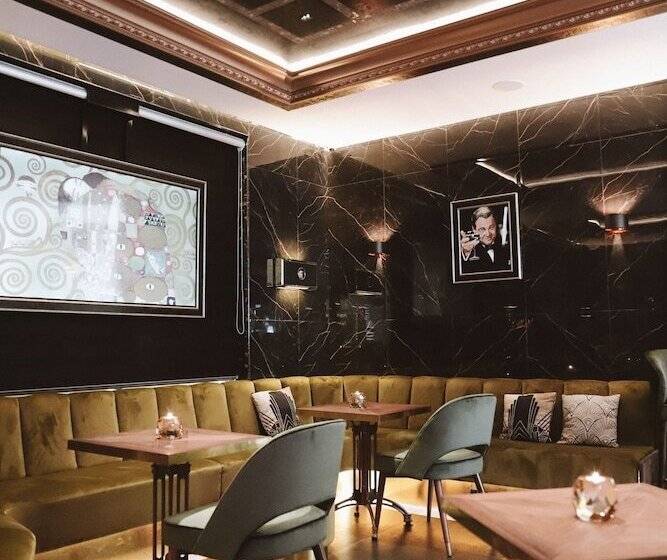 هتل Diamond Suites By Reykjavik Keflavik Airport