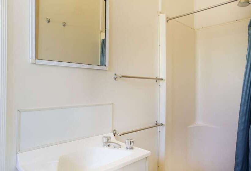 هتل Discovery Parks   Cloncurry