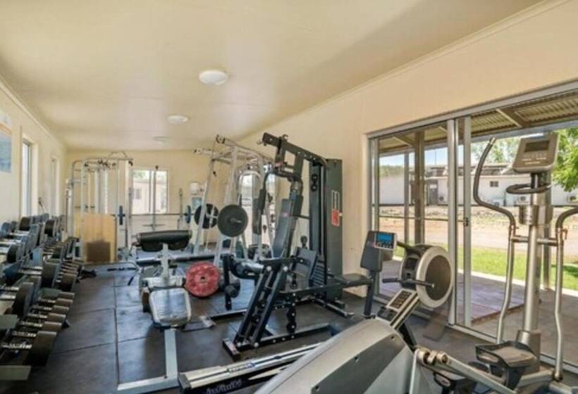 هتل Discovery Parks   Cloncurry