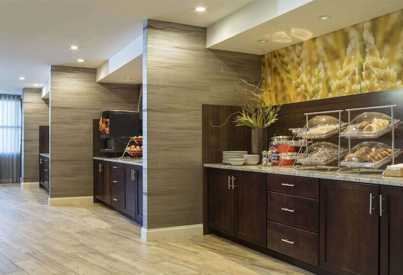 فندق Fairfield By Marriott Waterbury Stowe