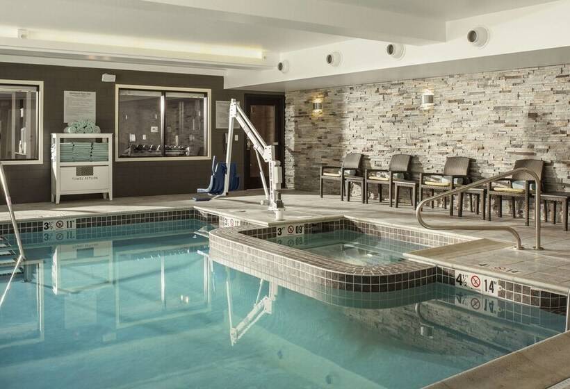فندق Fairfield By Marriott Waterbury Stowe