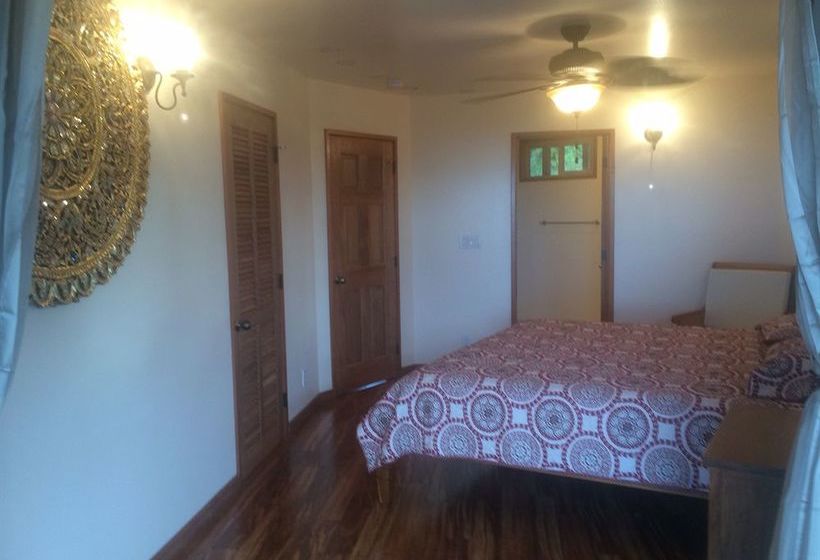 Hawaiian Hideaway At Akaka Falls