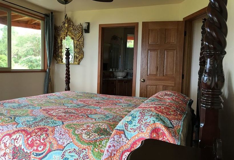 Hawaiian Hideaway At Akaka Falls