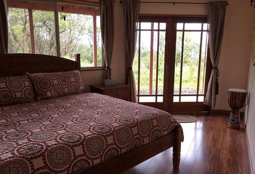 Hawaiian Hideaway At Akaka Falls