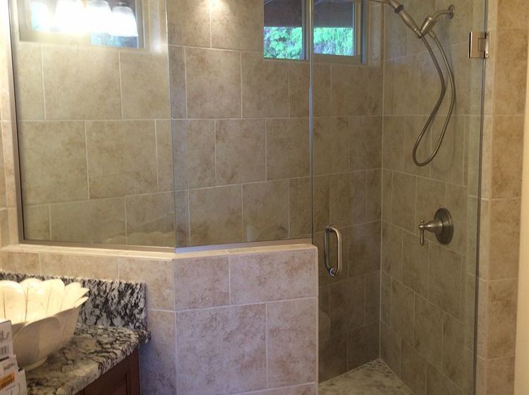 Hawaiian Hideaway At Akaka Falls