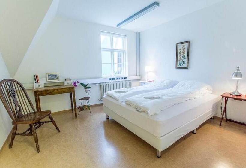 هتل Heradsskolinn Historic Guesthouse