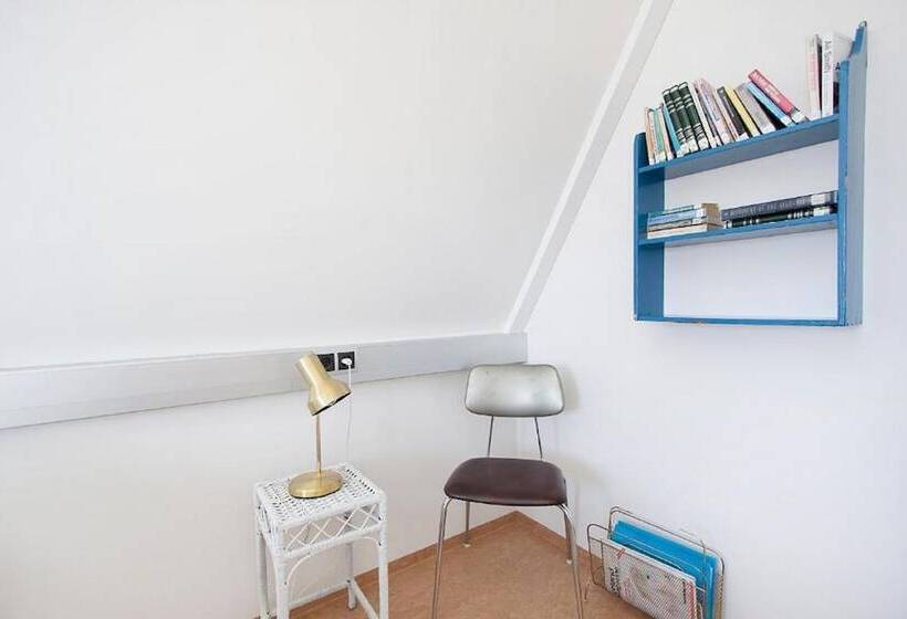 هتل Heradsskolinn Historic Guesthouse