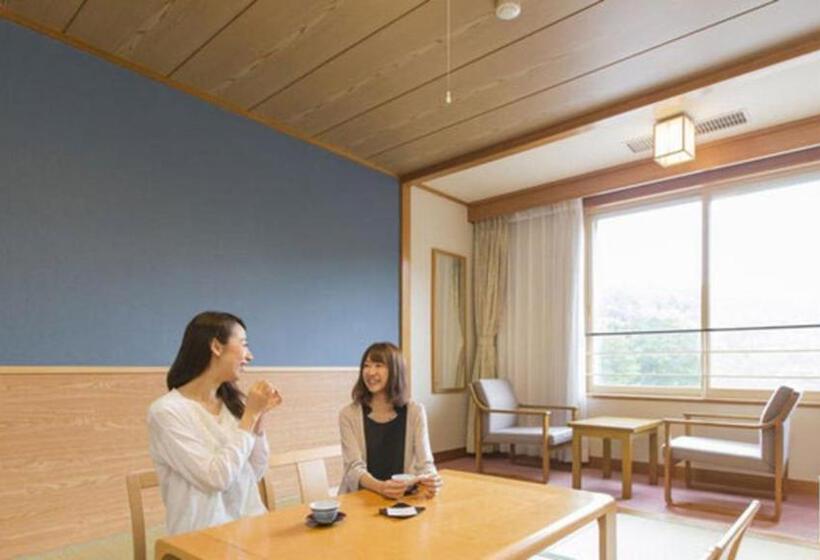 호텔 Kyukamura Nyutoonsenkyo