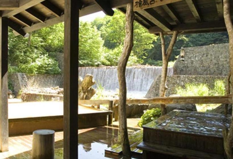 בית מלון כפרי Kyukamura Nyutoonsenkyo