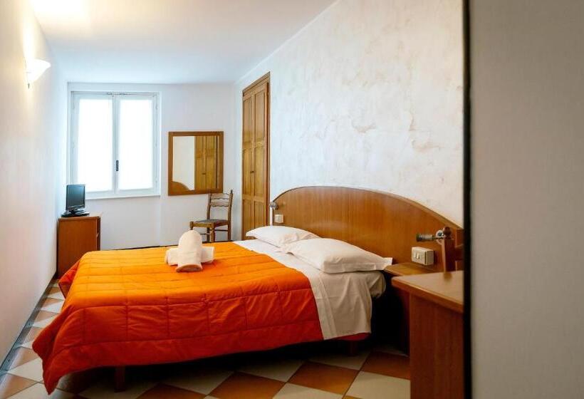 בית מלון כפרי Montecodeno