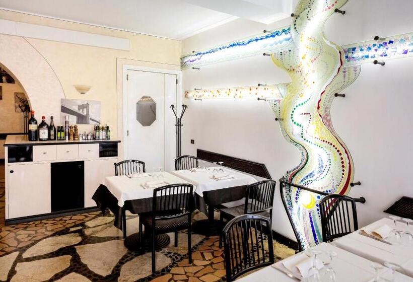 Отель Montecodeno