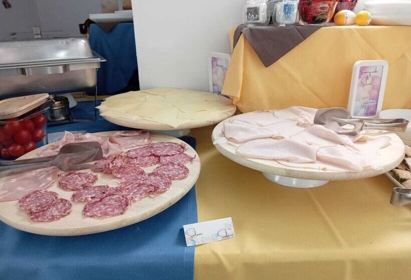 Отель Montecodeno