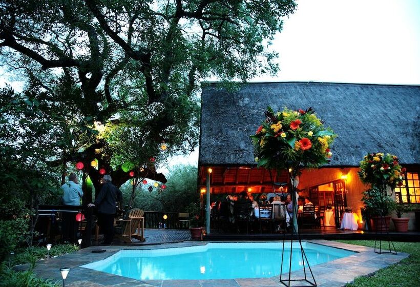 Отель Needles Lodge