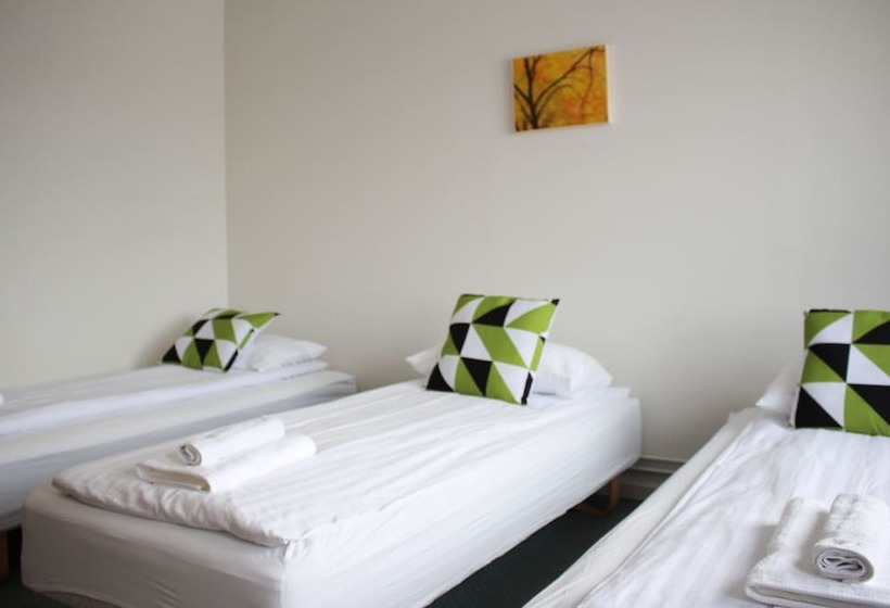 בית מלון כפרי North Star Staðarflöt