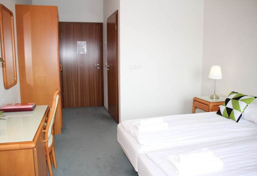 בית מלון כפרי North Star Staðarflöt