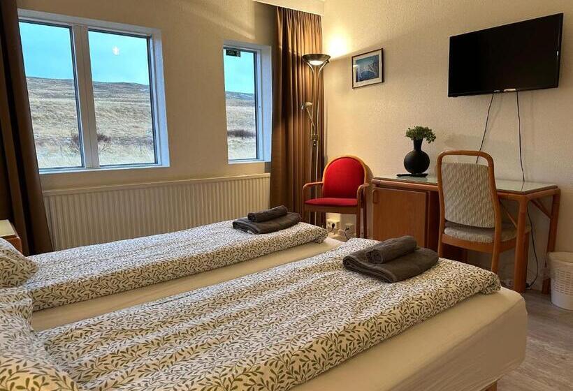 בית מלון כפרי North Star Staðarflöt