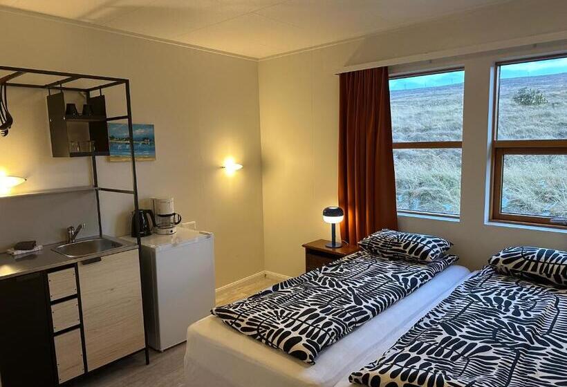 בית מלון כפרי North Star Staðarflöt