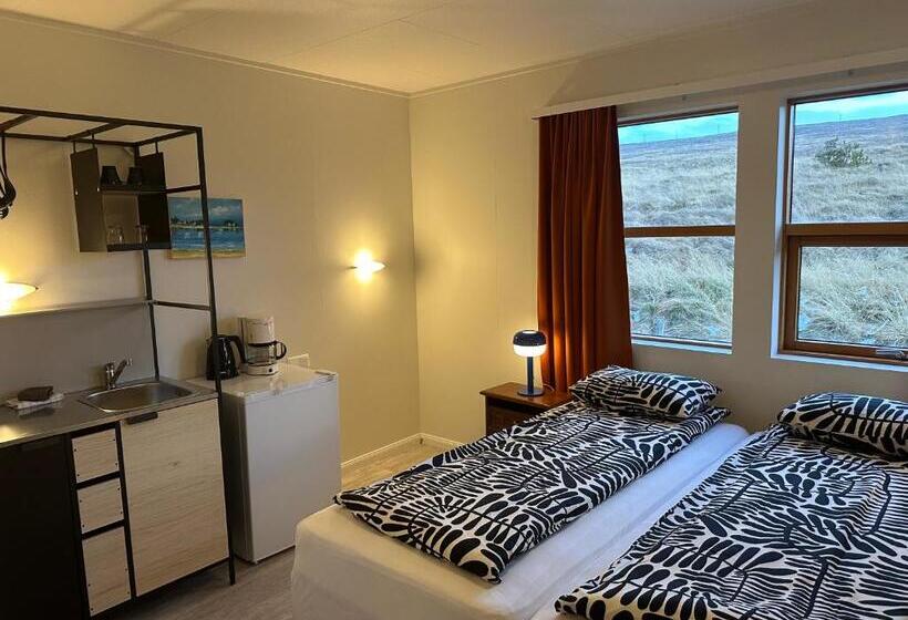 בית מלון כפרי North Star Staðarflöt