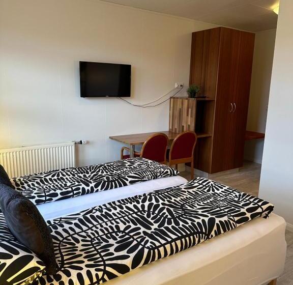 בית מלון כפרי North Star Staðarflöt