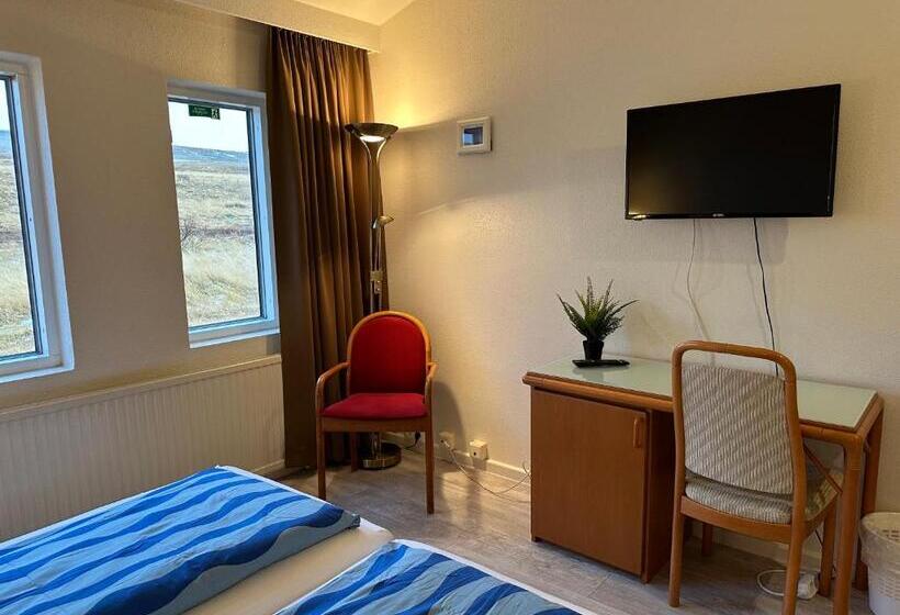 בית מלון כפרי North Star Staðarflöt