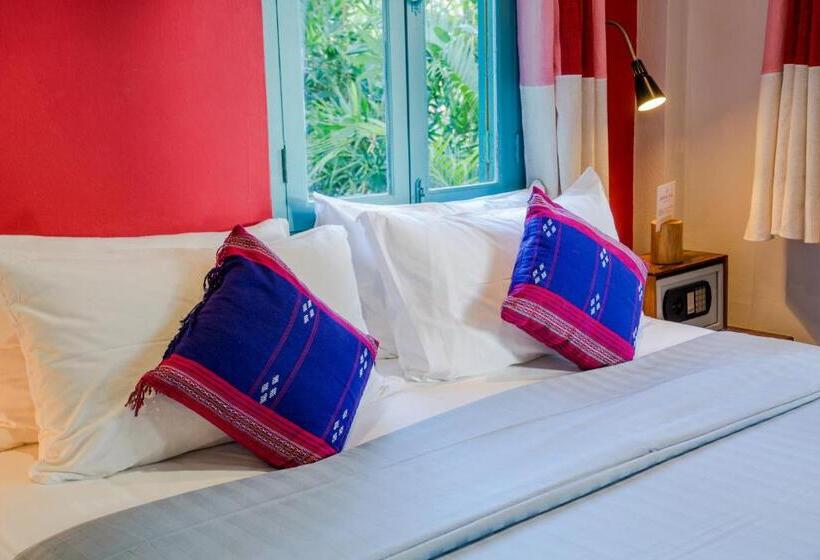 בית מלון כפרי Ock Pop Tok Mekong Villa