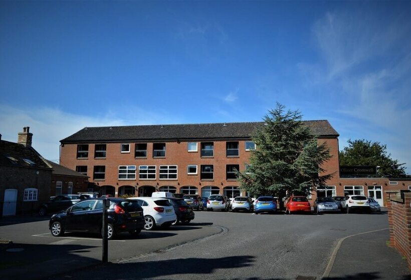 호텔 Oliver Cromwell