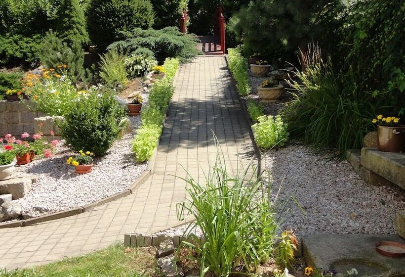 هتل Penzion Jasmín