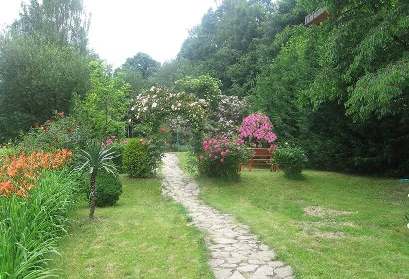 فندق Penzion Jasmín