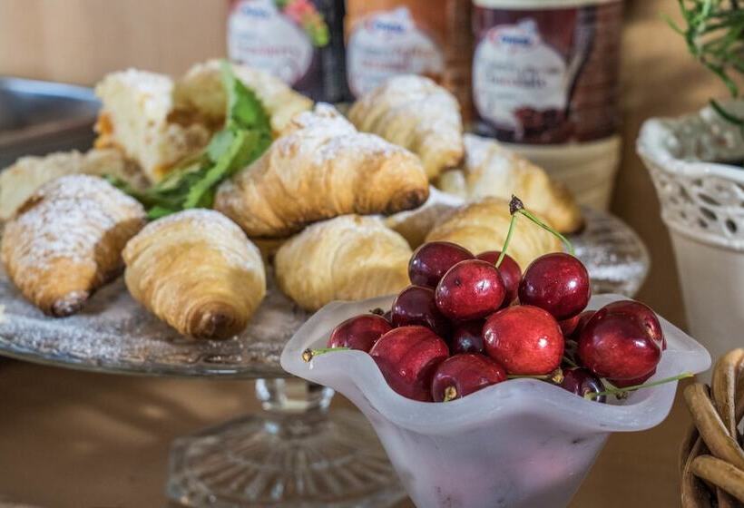 فندق Penzion Jasmín