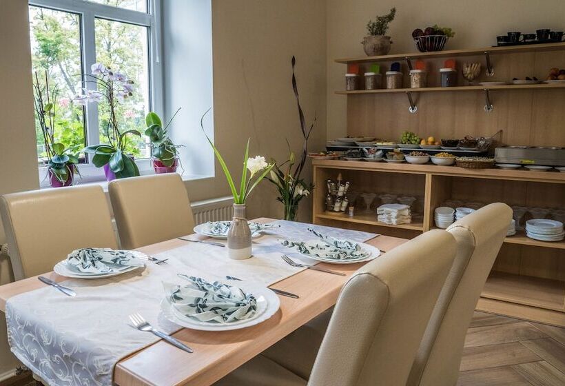 فندق Penzion Jasmín