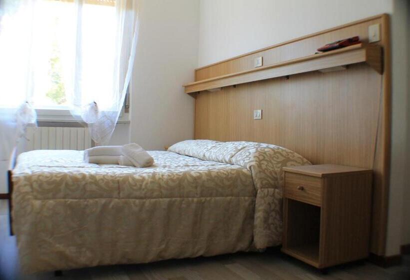 בית מלון כפרי Ristorante Sole