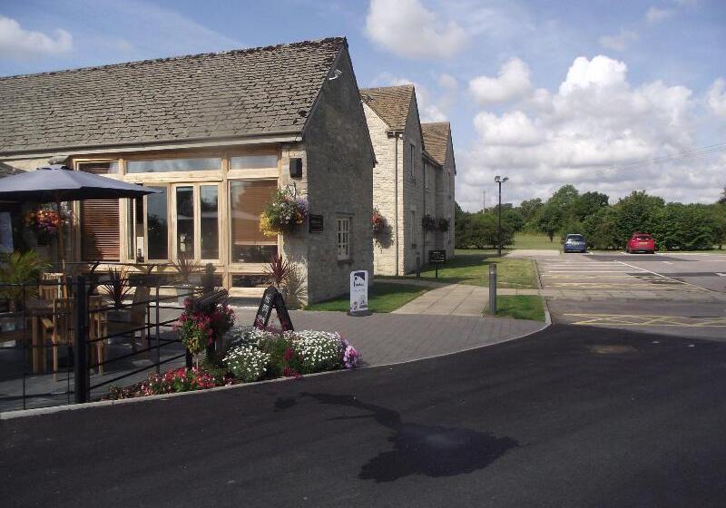 فندق Sturdys Castle