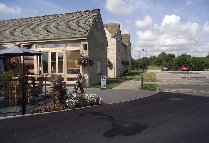 فندق Sturdys Castle