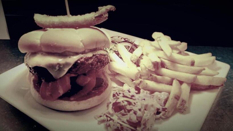 Отель The George Inn