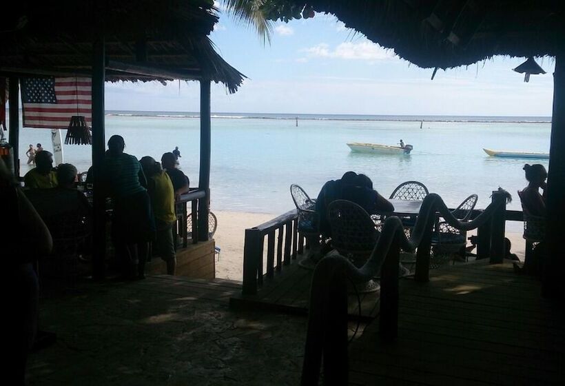 酒店 Village On The Beach