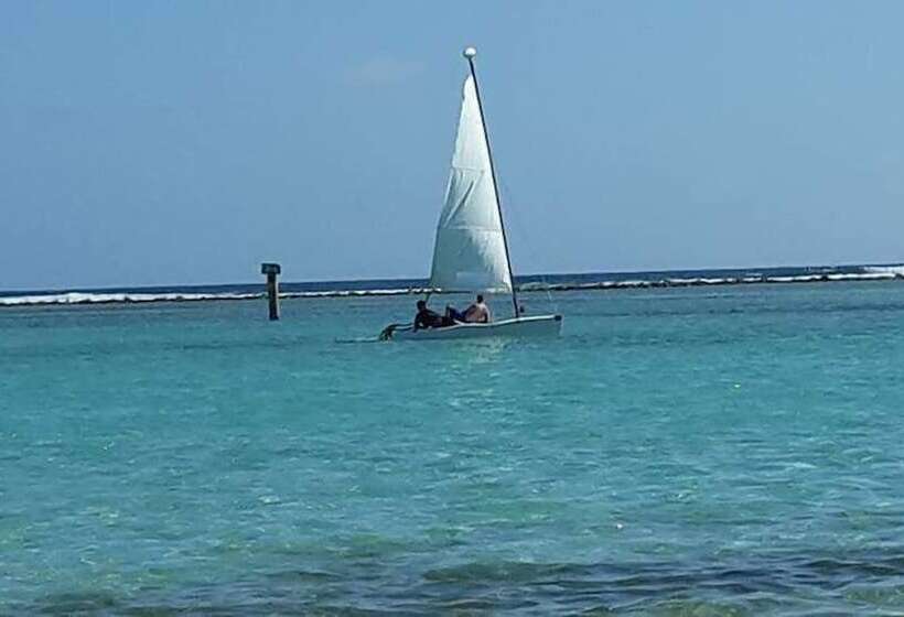 酒店 Village On The Beach