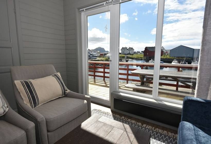 Lankanholmen Sea Cabins