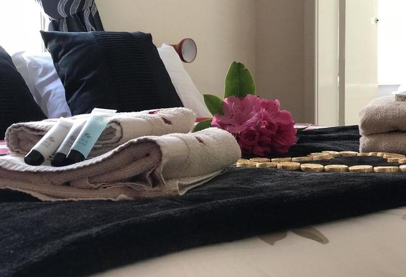 Lindores Todmorden Bed And Breakfast