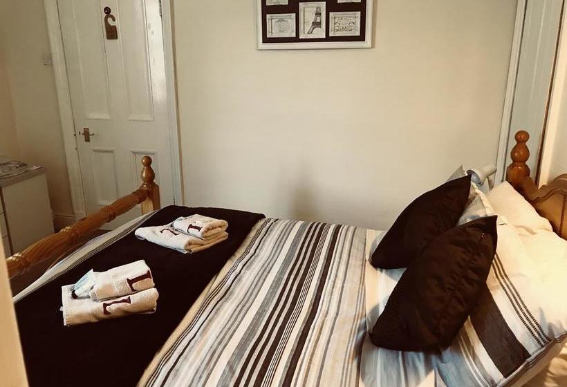 Lindores Todmorden Bed And Breakfast