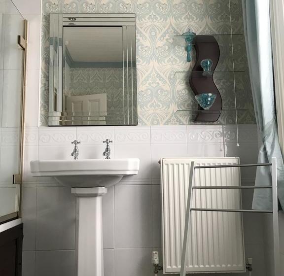 Lindores Todmorden Bed And Breakfast