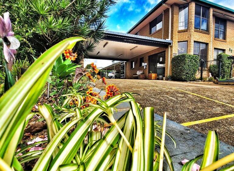 مُتل Raceview Motor Inn