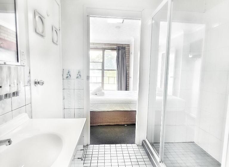 مُتل Raceview Motor Inn