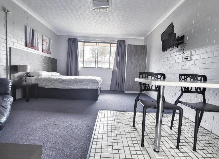 مُتل Raceview Motor Inn