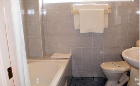 מוטל Lake Haven Motor Inn