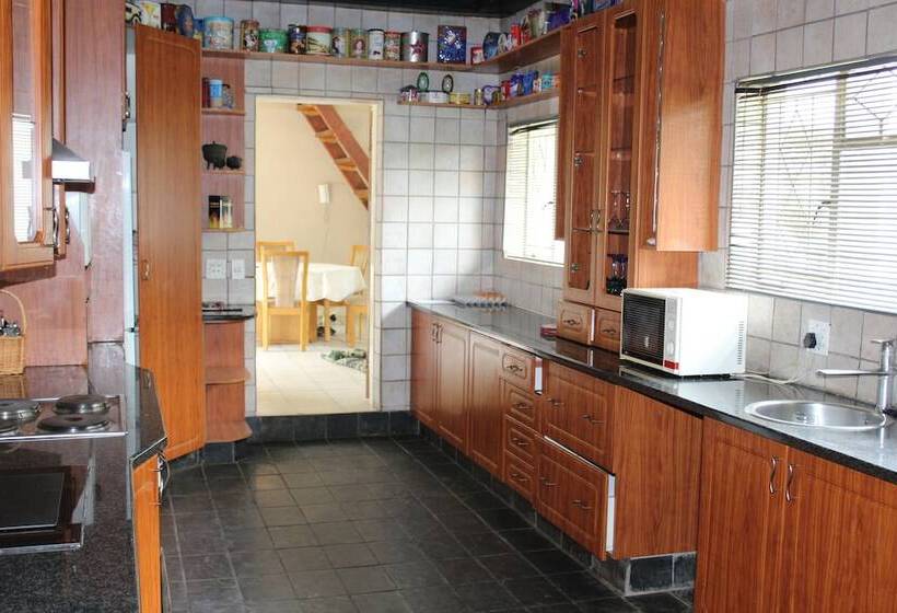 膳宿费 Airport Modjadji Guesthouse