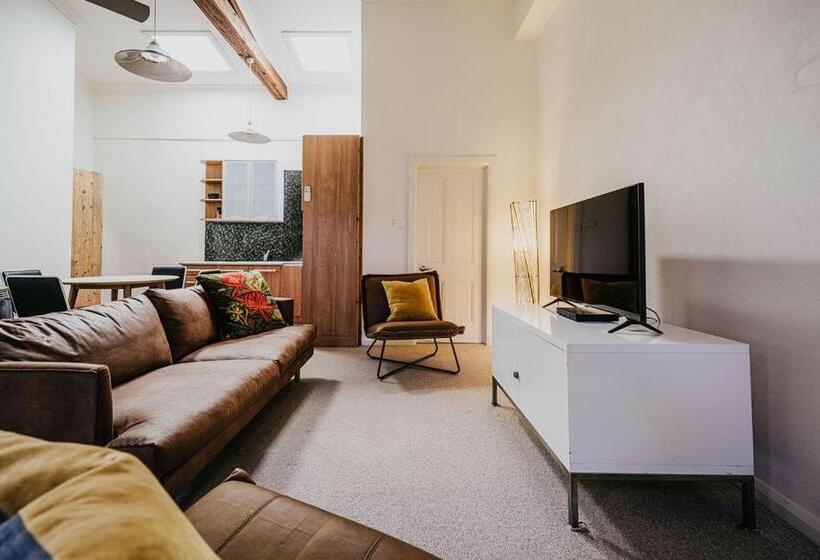 膳宿费 Albert Hotel Daylesford