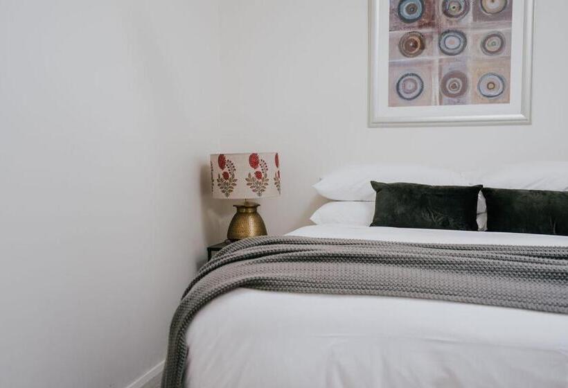 膳宿费 Albert Hotel Daylesford